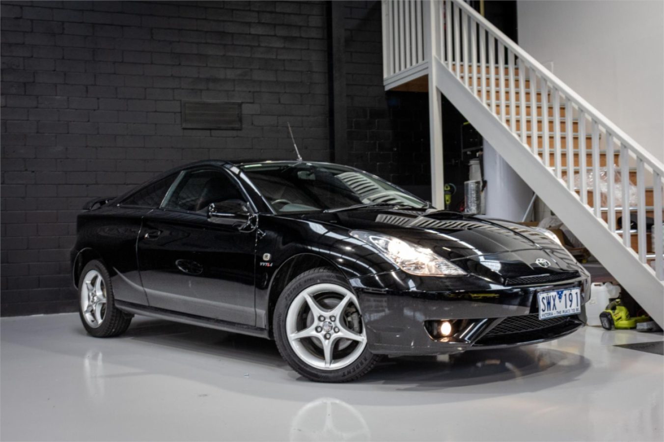 2004 TOYOTA CELICA — photo