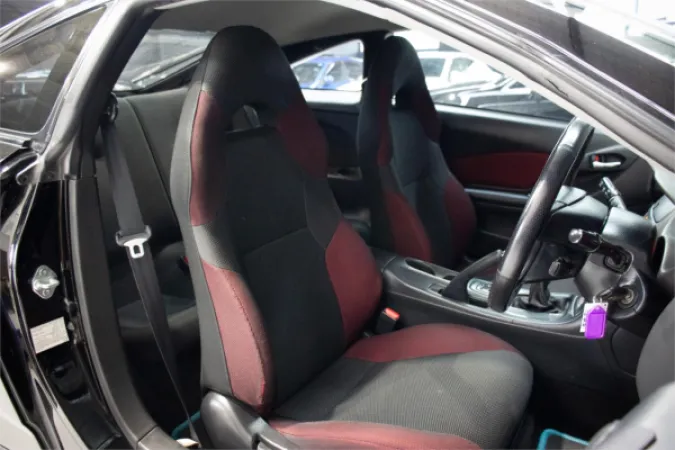 2004 TOYOTA CELICA — photo