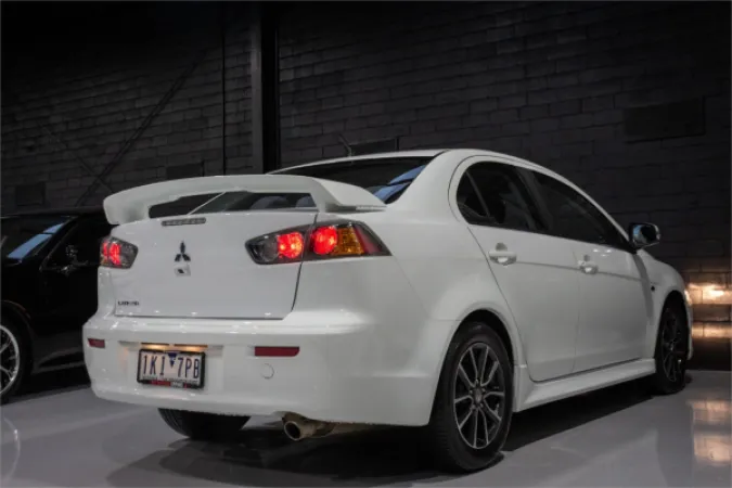 2016 MITSUBISHI LANCER — photo