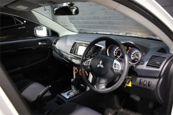 2016 MITSUBISHI LANCER — photo