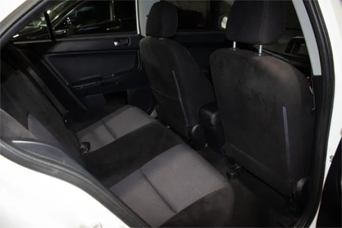 2016 MITSUBISHI LANCER — photo