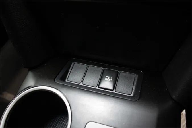 2016 TOYOTA CAMRY — photo