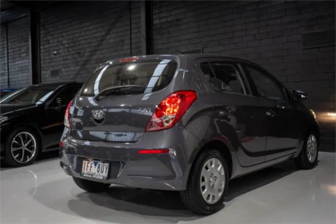2015 HYUNDAI i20 — photo