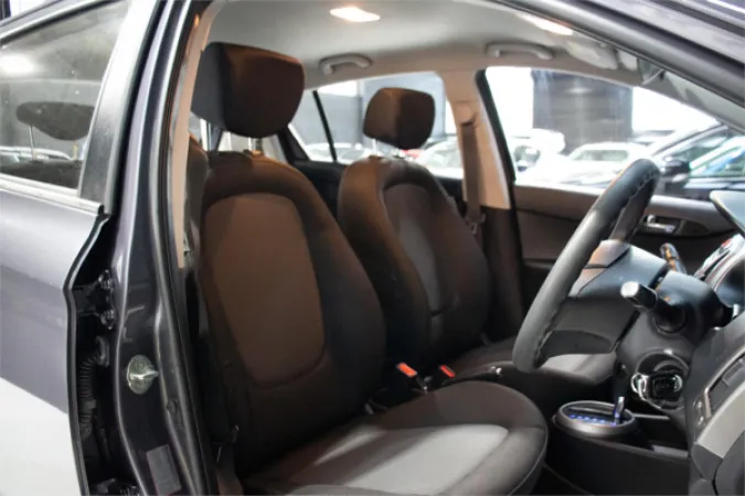 2015 HYUNDAI i20 — photo