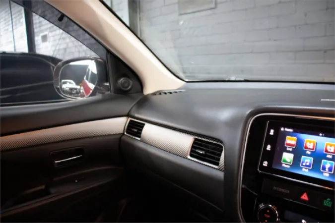 2016 MITSUBISHI OUTLANDER — photo