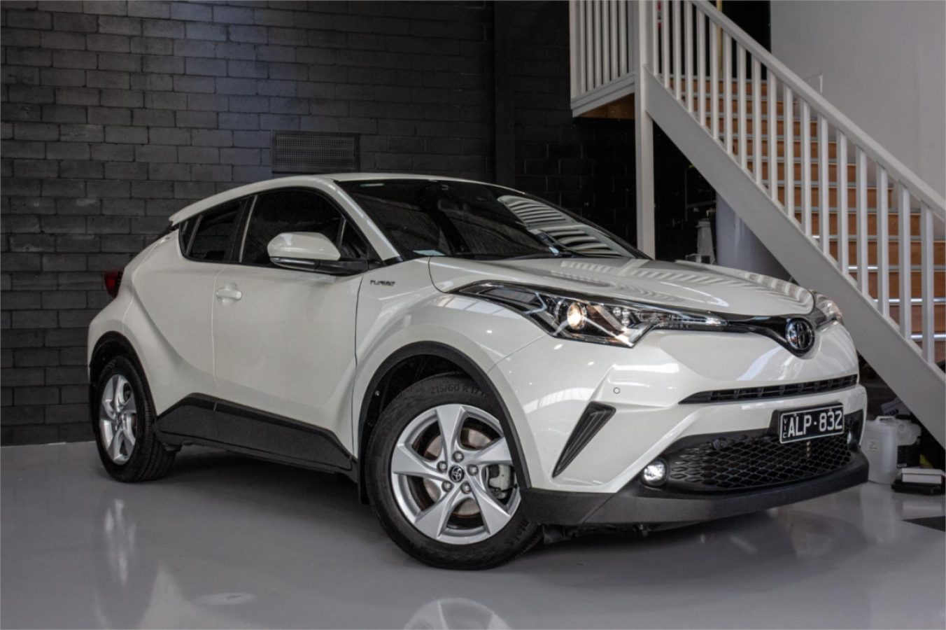 2016 TOYOTA C-HR — photo