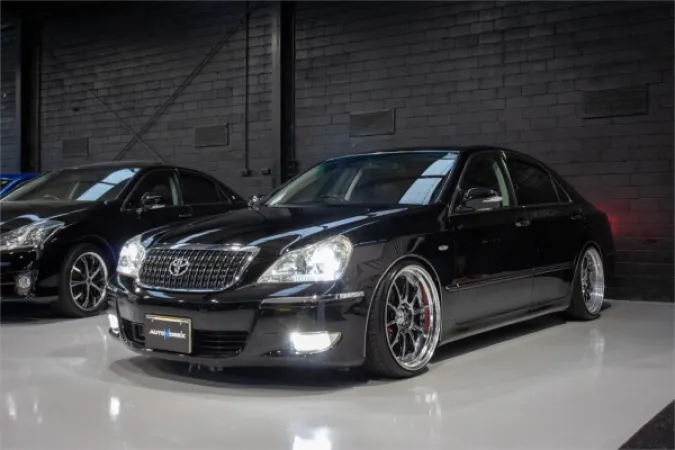 2007 TOYOTA CROWN — photo