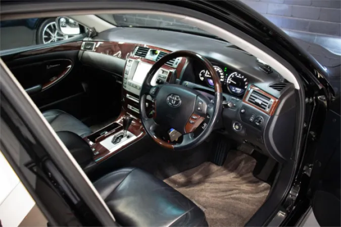 2007 TOYOTA CROWN — photo
