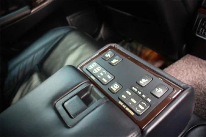 2007 TOYOTA CROWN — photo