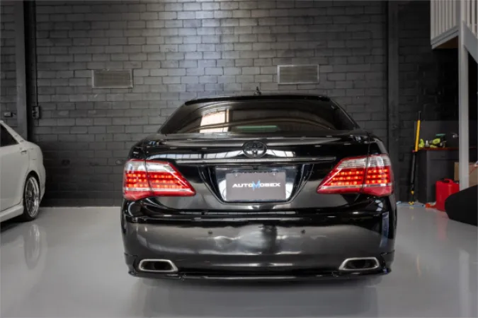 2011 TOYOTA CROWN — photo