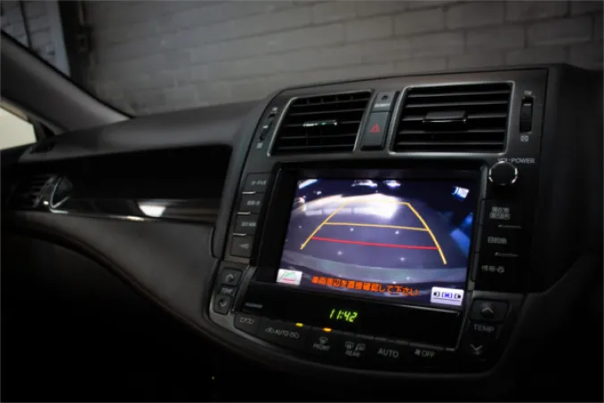 2011 TOYOTA CROWN — photo