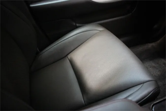 2011 TOYOTA CROWN — photo