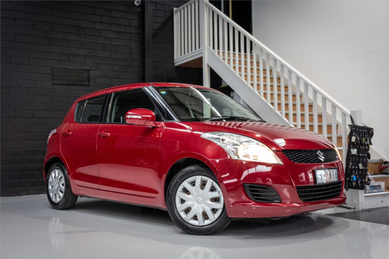 2012 SUZUKI SWIFT — photo