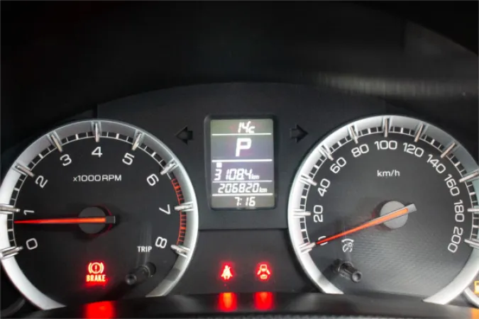 2012 SUZUKI SWIFT — photo