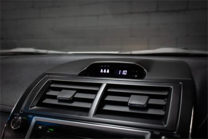 2015 TOYOTA CAMRY — photo