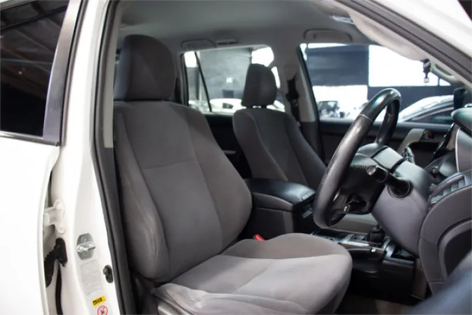 2009 TOYOTA LANDCRUISER — photo