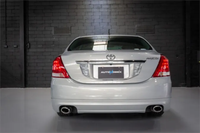 2009 TOYOTA CROWN — photo