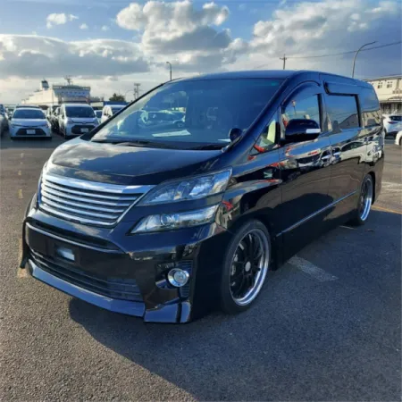 2013 TOYOTA VELLFIRE — photo