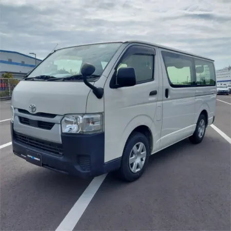 2020 TOYOTA HIACE — photo