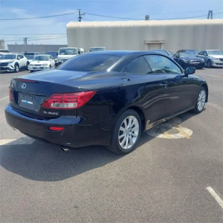 2010 LEXUS IS350C — photo