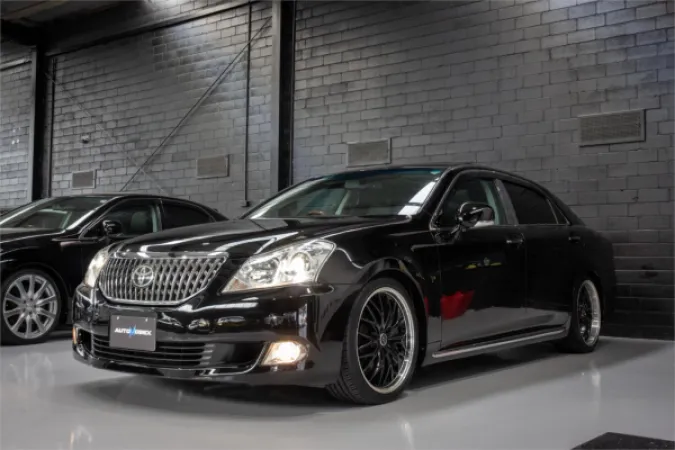 2009 TOYOTA CROWN — photo