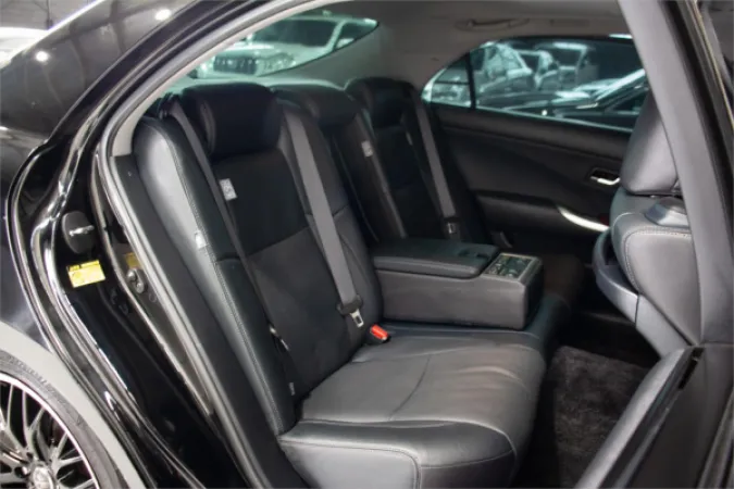2009 TOYOTA CROWN — photo