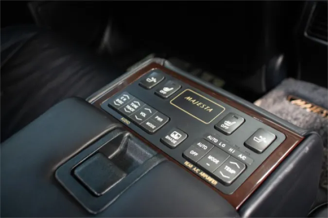 2007 TOYOTA CROWN — photo