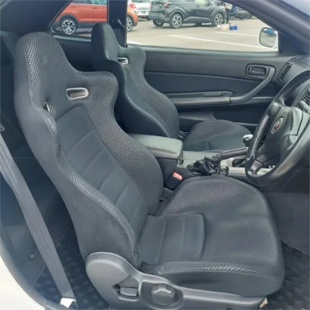 2001 NISSAN SKYLINE — photo