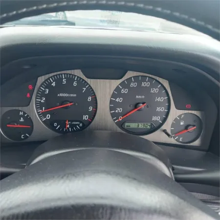 2001 NISSAN SKYLINE — photo