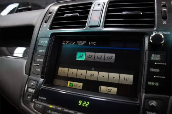 2010 TOYOTA CROWN — photo