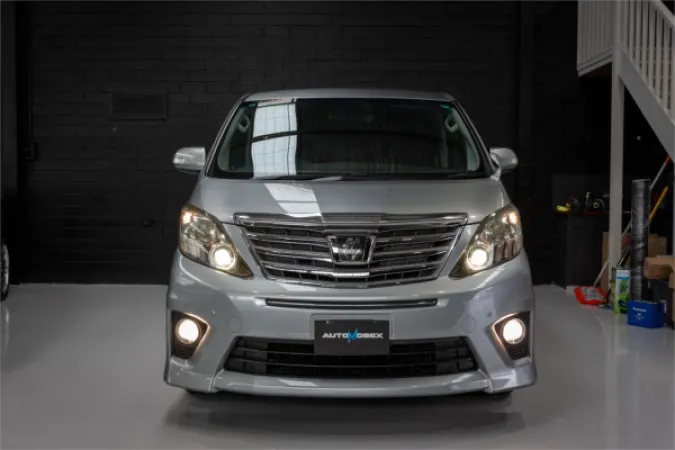 2012 TOYOTA ALPHARD — photo