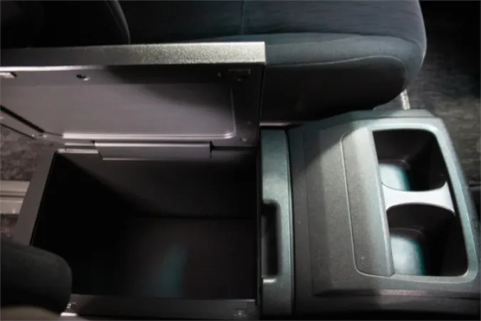 2012 TOYOTA ALPHARD — photo