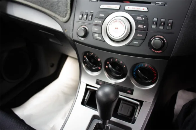 2009 MAZDA MAZDA3 — photo