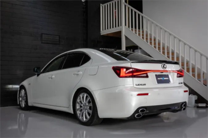 2007 LEXUS IS350 — photo