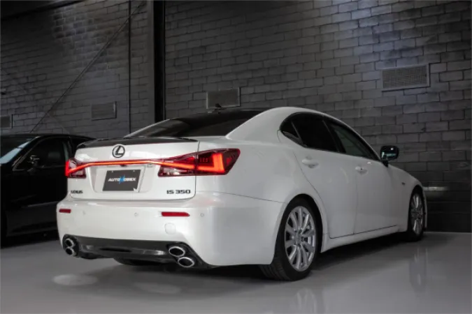 2007 LEXUS IS350 — photo