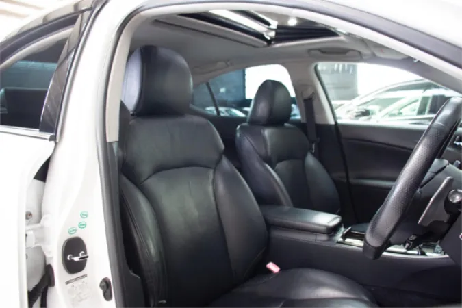 2007 LEXUS IS350 — photo