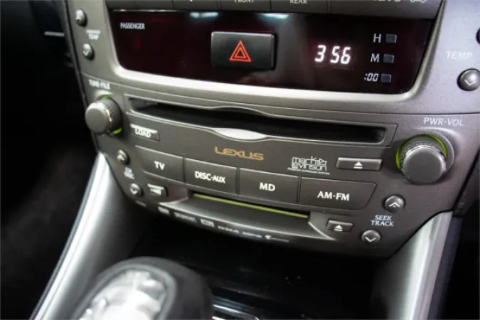 2007 LEXUS IS350 — photo