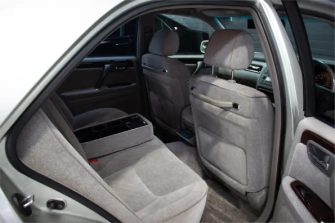 2000 TOYOTA CROWN — photo