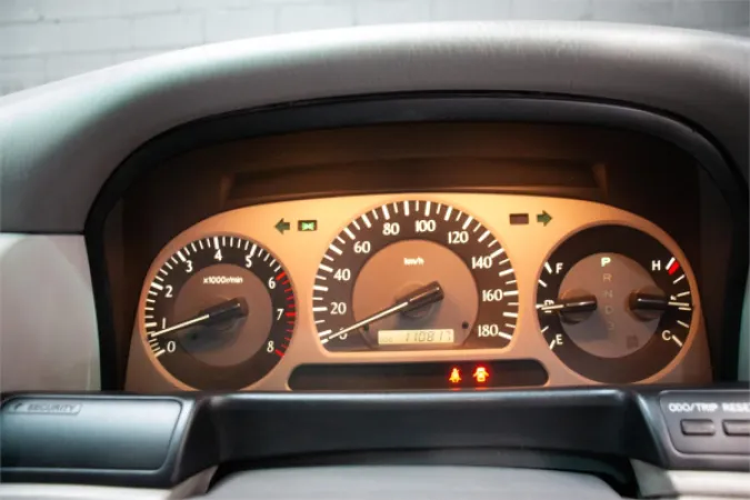 2000 TOYOTA CROWN — photo