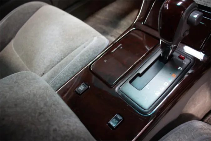 2000 TOYOTA CROWN — photo