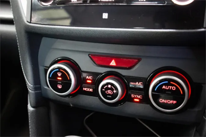 2016 SUBARU IMPREZA — photo