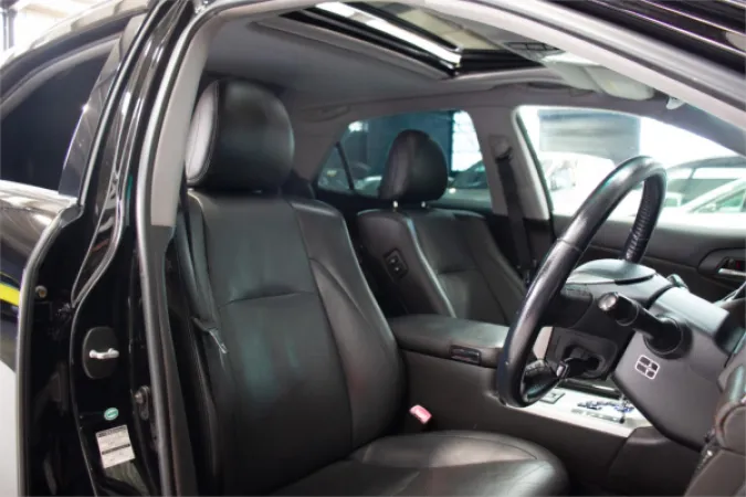 2011 TOYOTA CROWN — photo