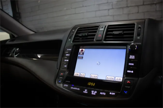 2011 TOYOTA CROWN — photo