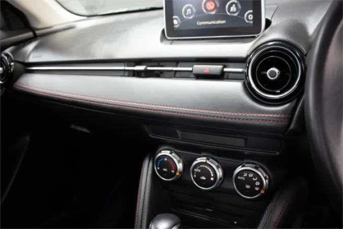 2016 MAZDA MAZDA2 — photo