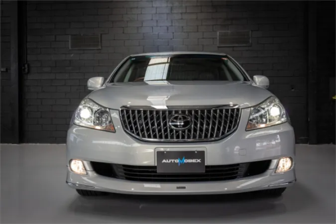 2009 TOYOTA CROWN — photo
