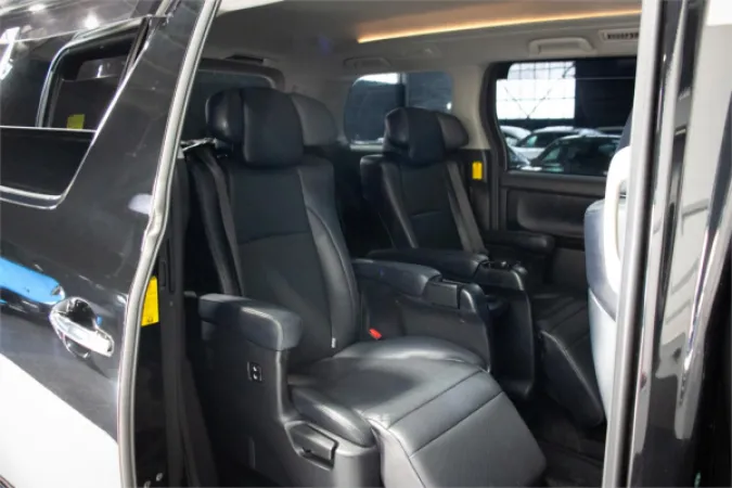 2013 TOYOTA VELLFIRE — photo