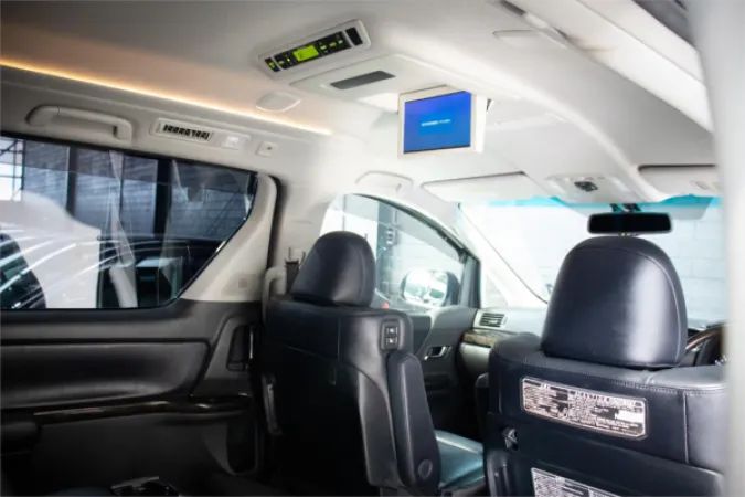 2013 TOYOTA VELLFIRE — photo