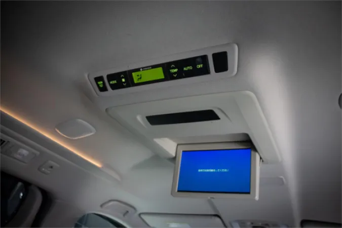 2013 TOYOTA VELLFIRE — photo