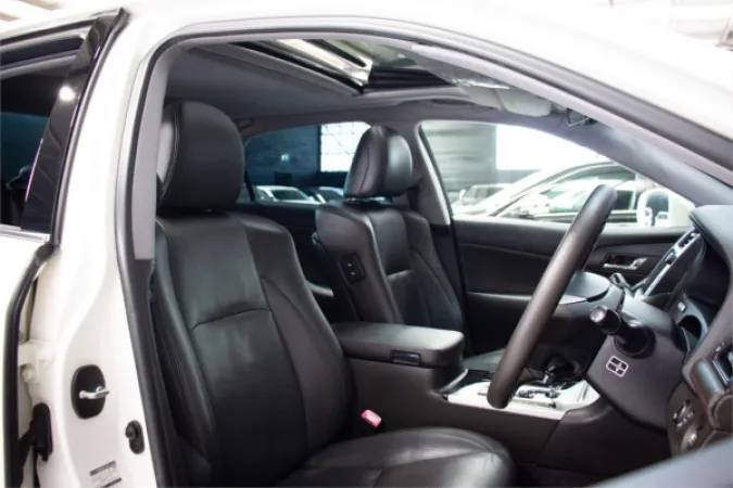 2012 TOYOTA CROWN — photo