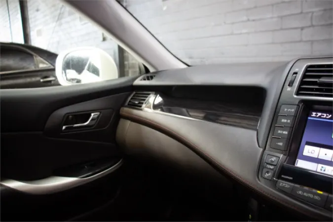 2012 TOYOTA CROWN — photo